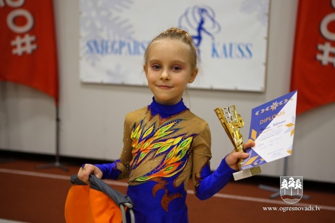 Ogrēnietēm astoņas godalgas sacensībās "Sniegpārsliņas kauss 2019"