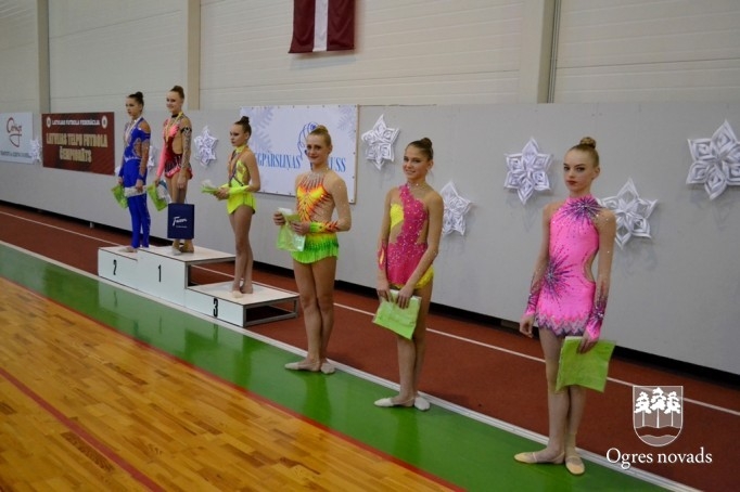 Turnīrs mākslas vingrošanā "Sniegpārsliņas kauss 2014"