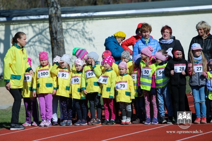 Ogres novada soļotājiem piecas godalgas sacensībās "Aprill - Aprill 2018"