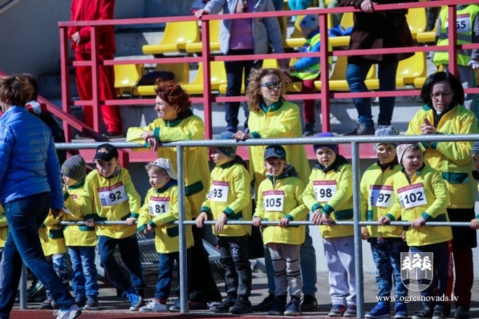 Ogres novada soļotājiem piecas godalgas sacensībās "Aprill - Aprill 2018"