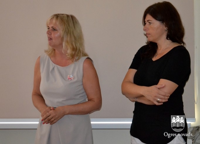 Projekta „Jauniešu drošumspējas veicināšana ārpusģimenes aprūpē”  prezentācija Ogrē