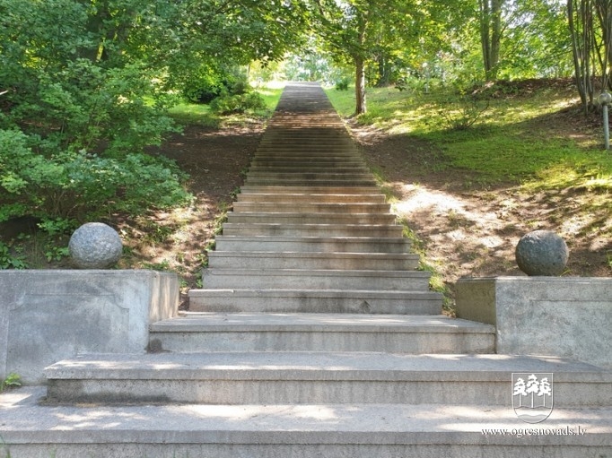 Špakovska parkā tiks papildināti stādījumi