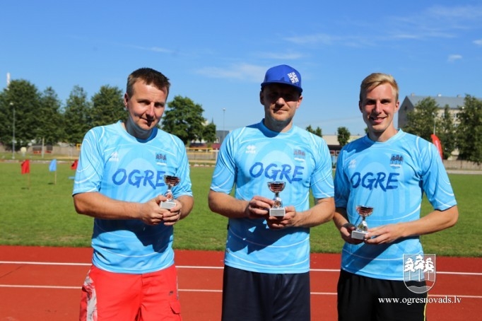Ogres novada pašvaldības darbinieku pirmās Sporta spēles