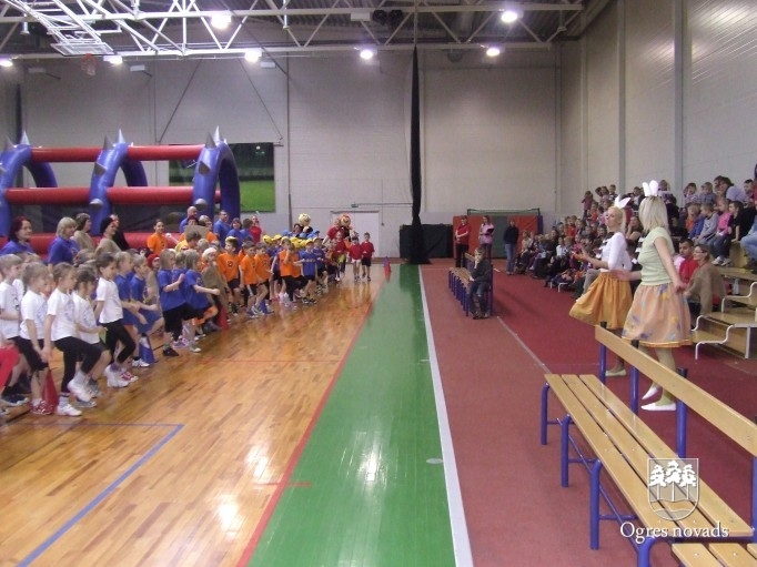 Bērnudārzniekiem sporta svētki