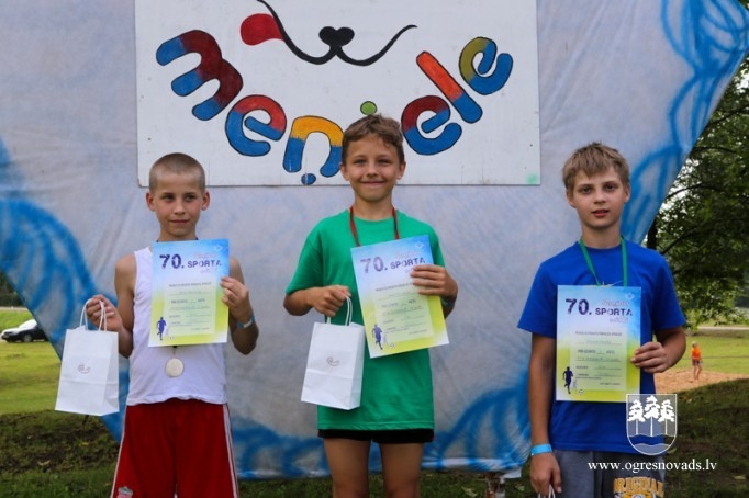 Meņģelē aizvadīti 70. sporta svētki!