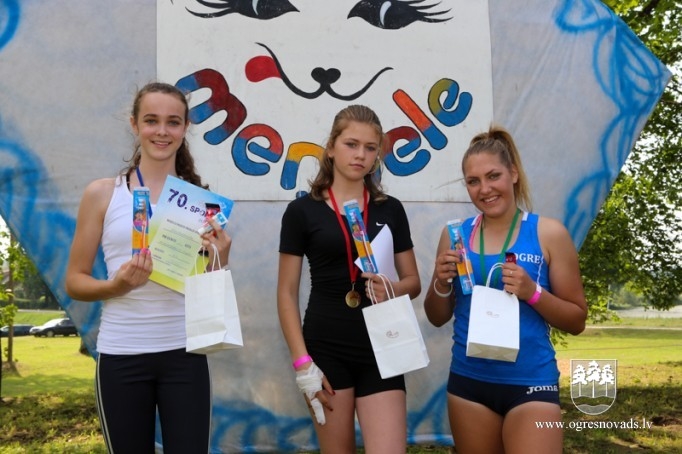 Meņģelē aizvadīti 70. sporta svētki!