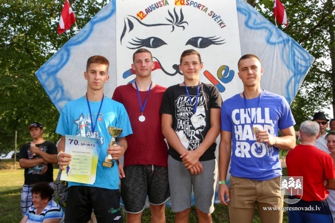 Meņģelē aizvadīti 70. sporta svētki!