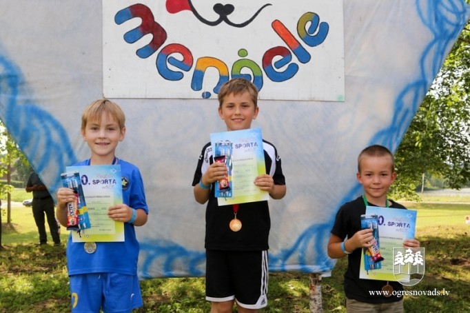 Meņģelē aizvadīti 70. sporta svētki!