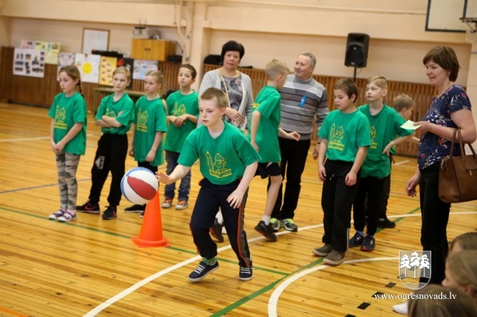 Noskaidroti Ogres novada sportiskākie ceturtklasnieki