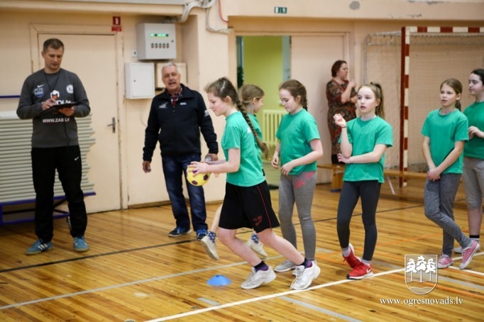 Noskaidroti Ogres novada sportiskākie ceturtklasnieki