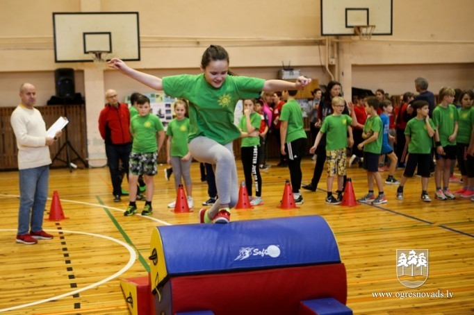 Noskaidroti Ogres novada sportiskākie ceturtklasnieki