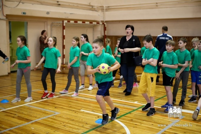 Noskaidroti Ogres novada sportiskākie ceturtklasnieki