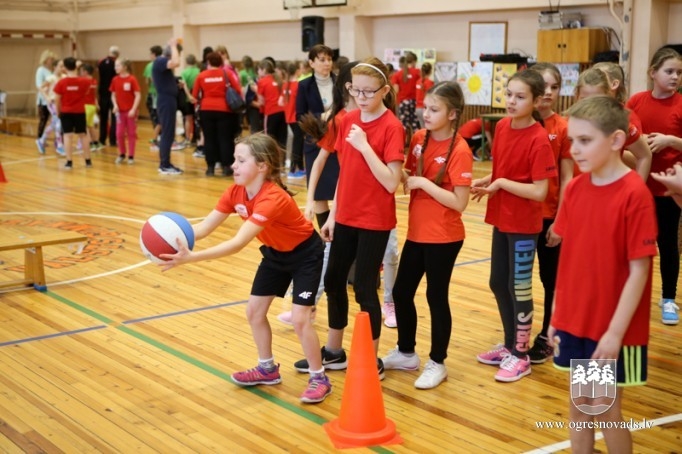 Noskaidroti Ogres novada sportiskākie ceturtklasnieki