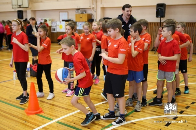 Noskaidroti Ogres novada sportiskākie ceturtklasnieki