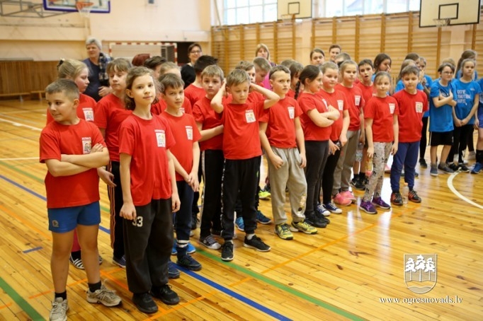 Noskaidroti Ogres novada sportiskākie ceturtklasnieki