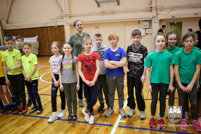 Noskaidroti Ogres novada sportiskākie ceturtklasnieki