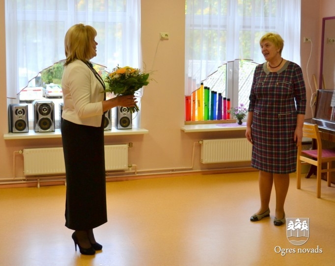 Jauni tērpi PII Sprīdītis ansambim
