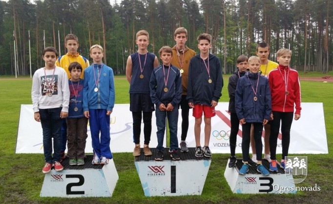 Lastiņš, Sūna un Veinbergs uzvar Valmierā
