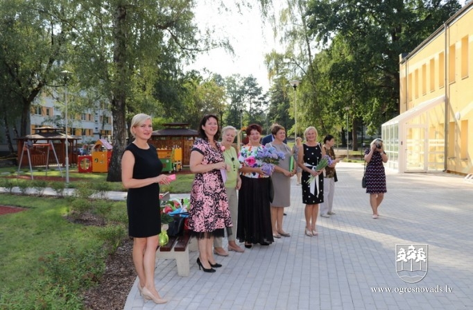 Svinīgi atklāta bērnudārza ēka Parka ielā 1