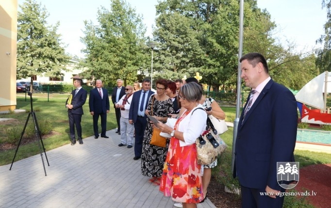 Svinīgi atklāta bērnudārza ēka Parka ielā 1