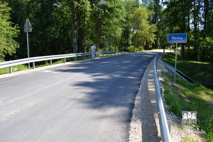 Rekonstruēts tilts pār Rankas upi Ogresgalā