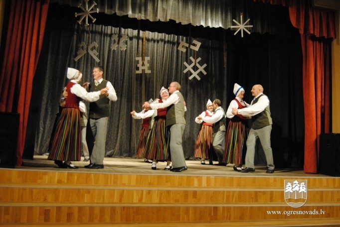 Deju kolektīvam "Sumulda" 5 gadu jubileja