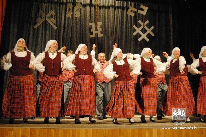 Deju kolektīvam "Sumulda" 5 gadu jubileja