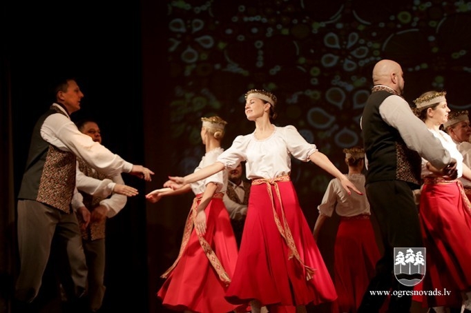 Deju kolektīvs “Sunta” aicina satikties Suntažos