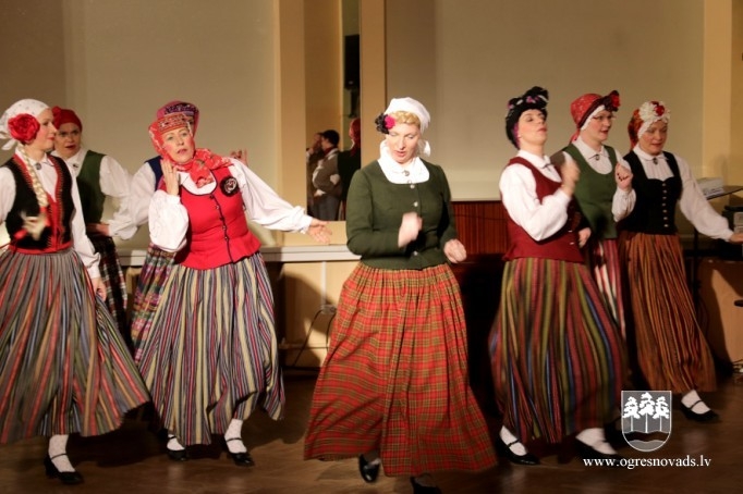 Deju kolektīvs “Sunta” aicina satikties Suntažos