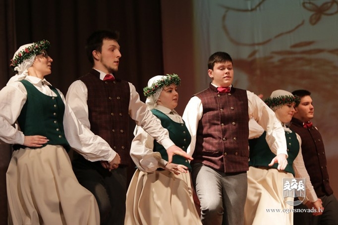 Deju kolektīvs “Sunta” aicina satikties Suntažos