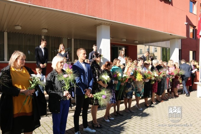 Ogres novada pagastu skolās sācies jaunais mācību gads (09.2020)