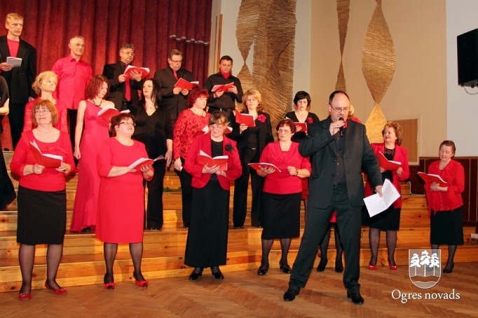 Suntažos izskanējis koncerts “Mīlestības vārds”