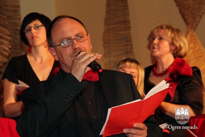 Suntažos izskanējis koncerts “Mīlestības vārds”
