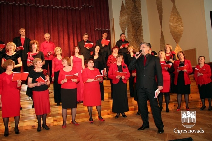 Suntažos izskanējis koncerts “Mīlestības vārds”