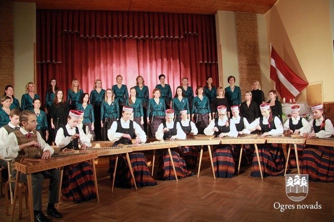 Valsts svētku koncerts Suntažos