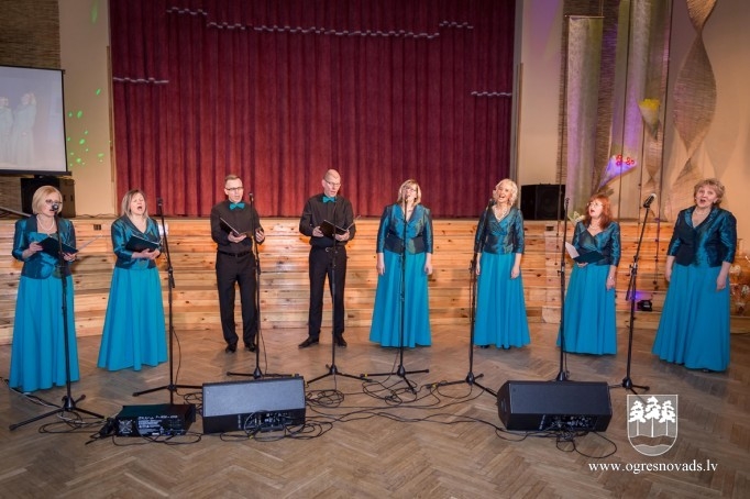 "Svīre" Suntažos svin 16 gadu jubileju