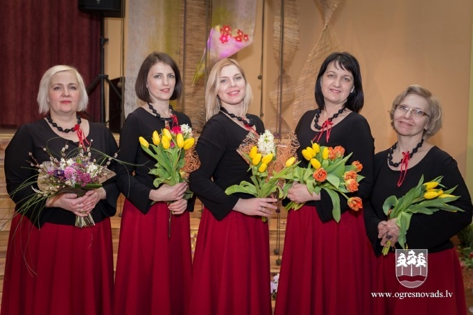 "Svīre" Suntažos svin 16 gadu jubileju