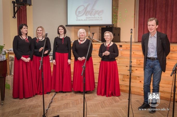 "Svīre" Suntažos svin 16 gadu jubileju