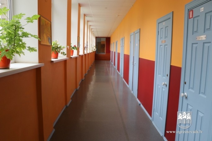 Komisija izvērtē izglītības iestāžu gatavību mācību gadam