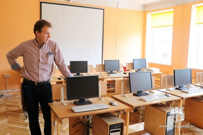 Komisija izvērtē izglītības iestāžu gatavību mācību gadam