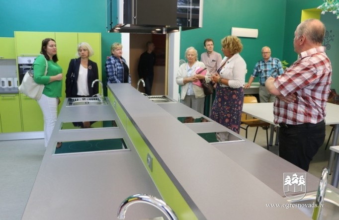 Komisija izvērtē izglītības iestāžu gatavību mācību gadam