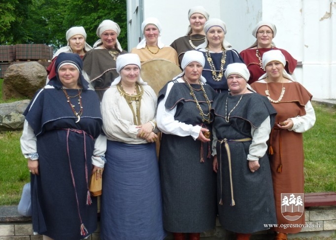 Suntažnieki koncertē tautas mākslas festivālā Lietuvā