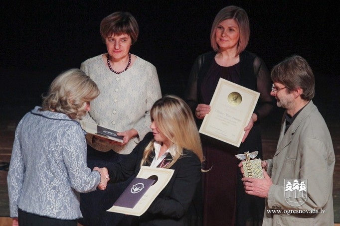 Suntažu vidusskola starp labākajām Latvijas lauku skolām!