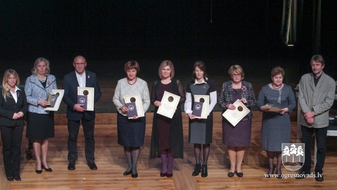 Suntažu vidusskola starp labākajām Latvijas lauku skolām!