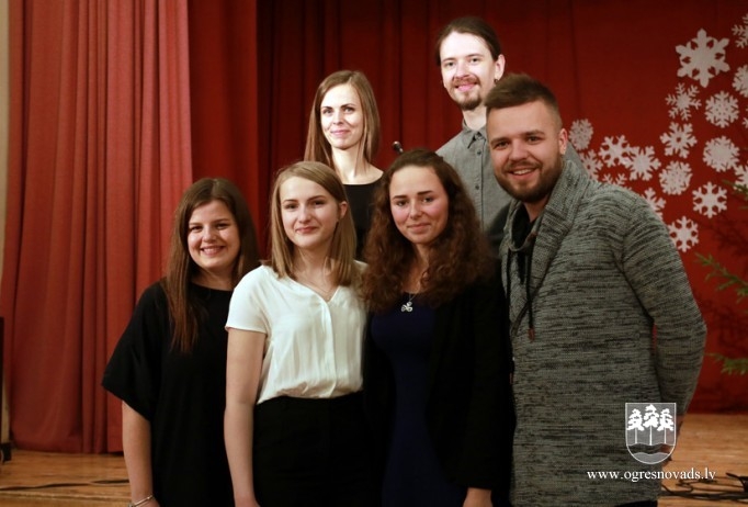 Ziemassvētku pasākumi Suntažu vidusskolā