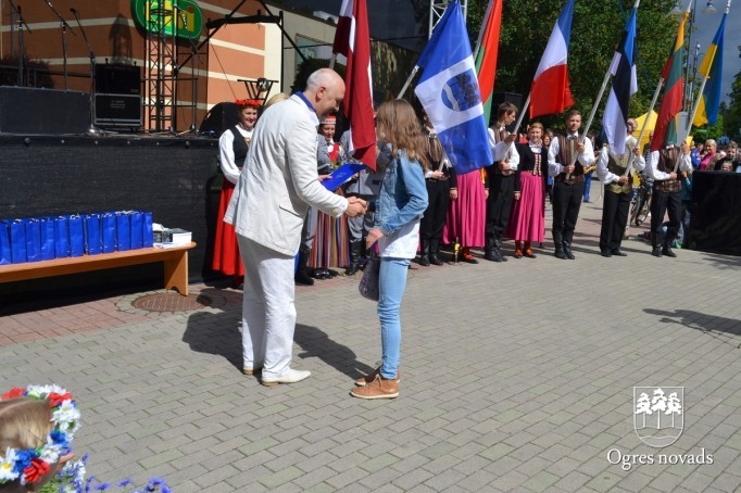 Ogres pilsētas svētku gājiens 2015