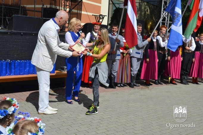 Ogres pilsētas svētku gājiens 2015