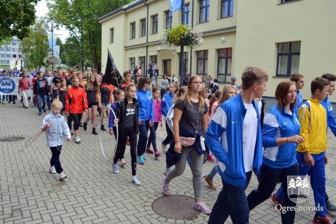 Ogres pilsētas svētku gājiens 2015