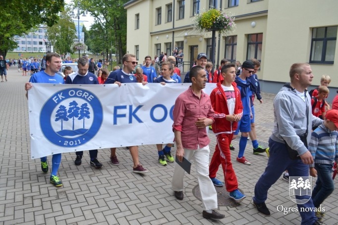 Ogres pilsētas svētku gājiens 2015