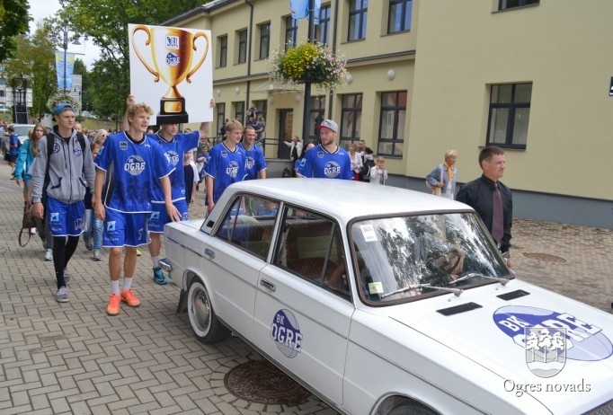 Ogres pilsētas svētku gājiens 2015